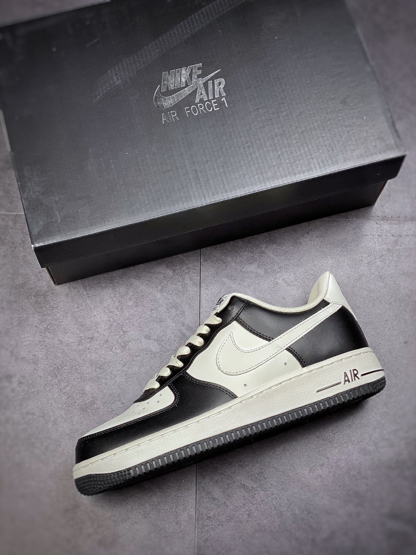 220  Nike Air Force 1 Low 07 米白黑熊猫 FG5969-806