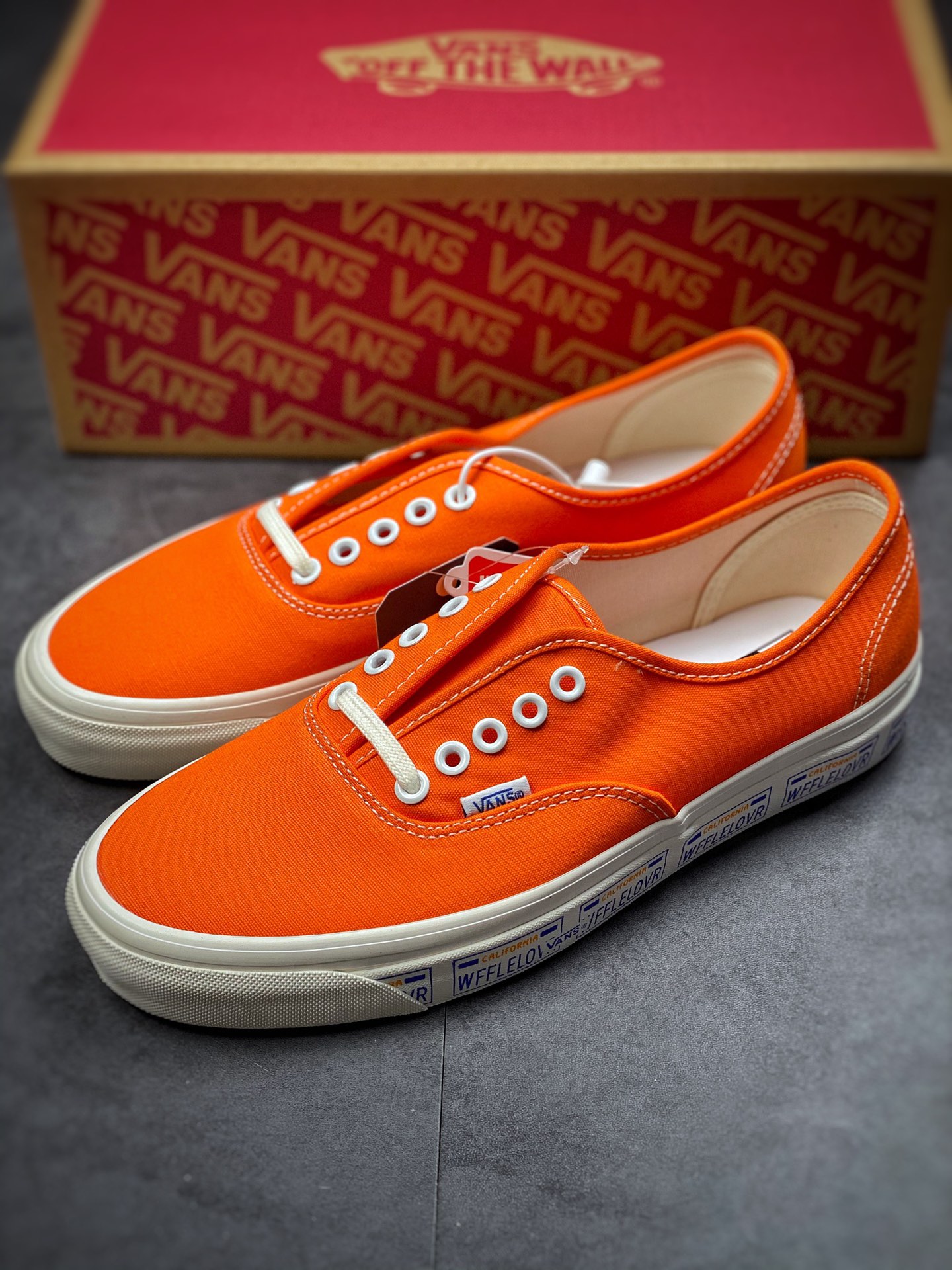 150 Vans小红书人气推荐  Vans Authentic 夏日甜甜活力橙万斯 VN0A38ENVKL