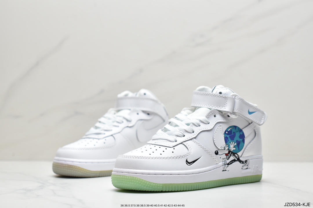 140 耐克Nike Air Force 1 Low  空军一号中帮百搭休闲运动板鞋315122-111