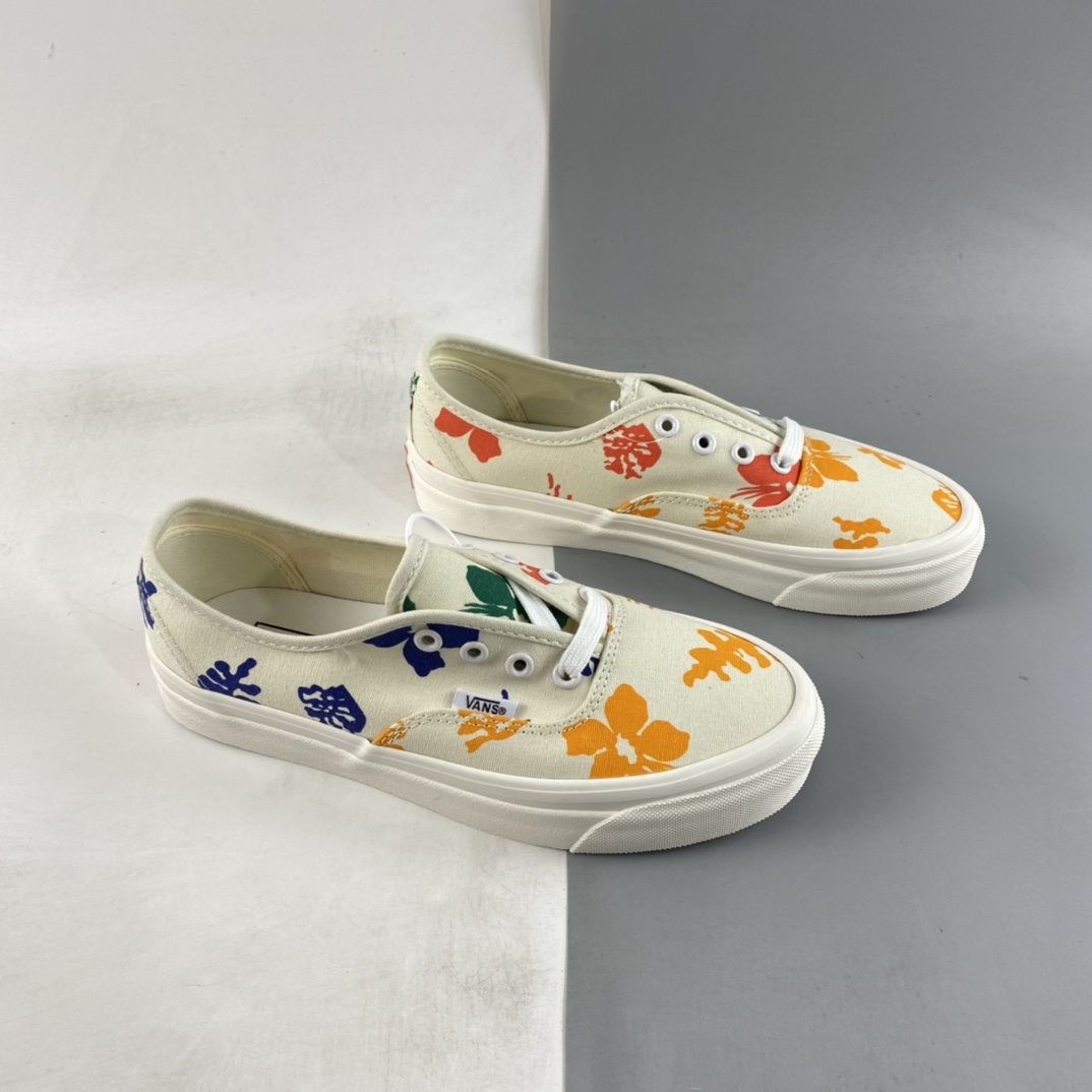 P140  Vans Authentic 范斯2022年新款时尚花卉情侣低帮休闲板鞋 VN0A4BV92BL