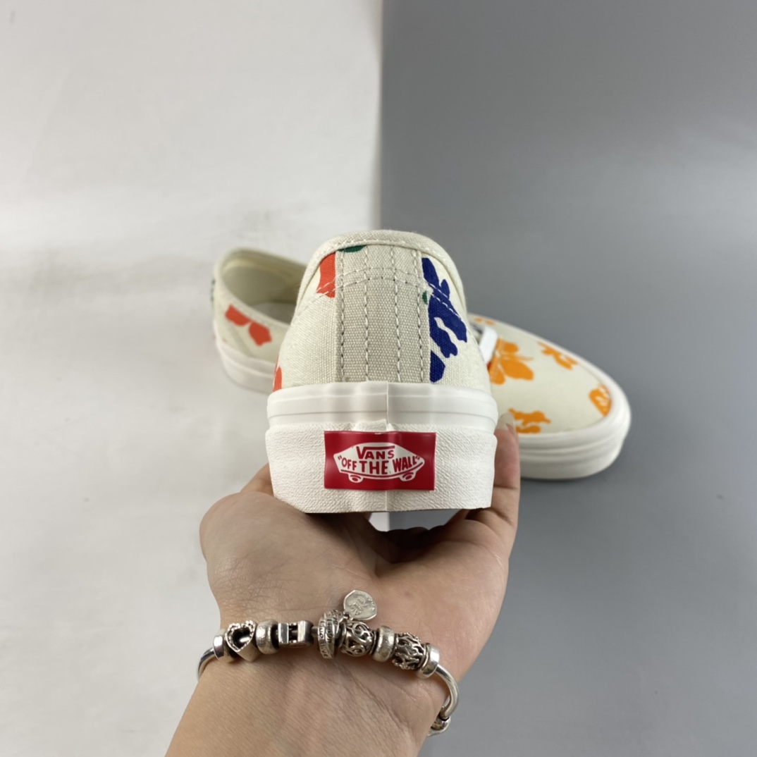 P140  Vans Authentic 范斯2022年新款时尚花卉情侣低帮休闲板鞋 VN0A4BV92BL