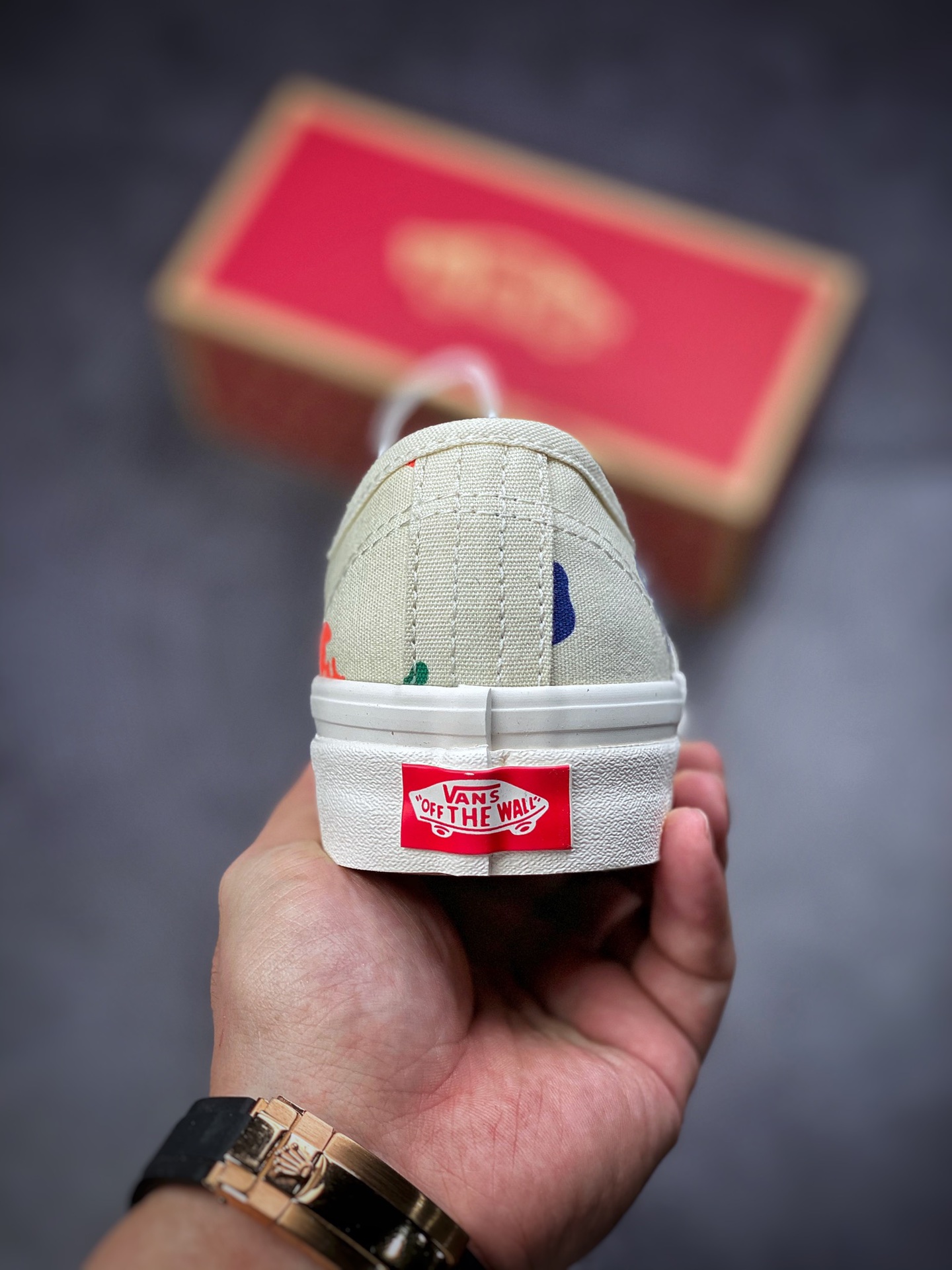 140  Vans Authentic 范斯2022年新款时尚彩色花卉印花情侣低帮休闲板鞋 VN0A4BV92BL