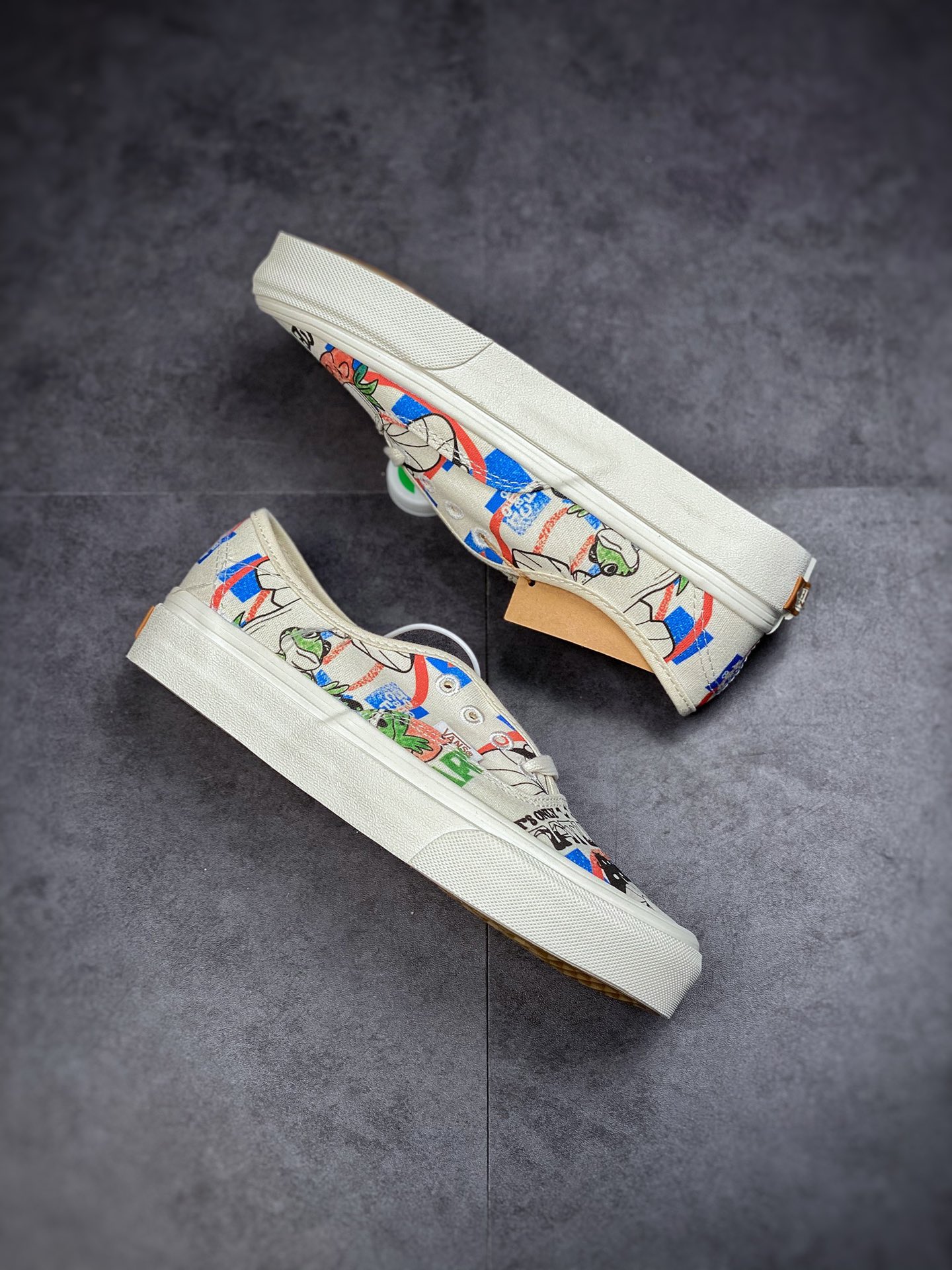 Vans Authentic 2022 Vans Environmental Series Refreshing Summer Pattern Print Low-Top Sneakers VN0A5KRDARG