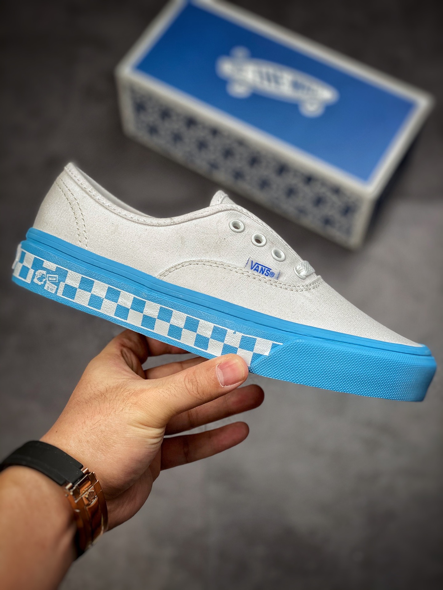 Vans Authentic 2022 Vans New Checkerboard Milk Blue White Blue Checkerboard Low-Top Sneakers VN0AENUD8AV