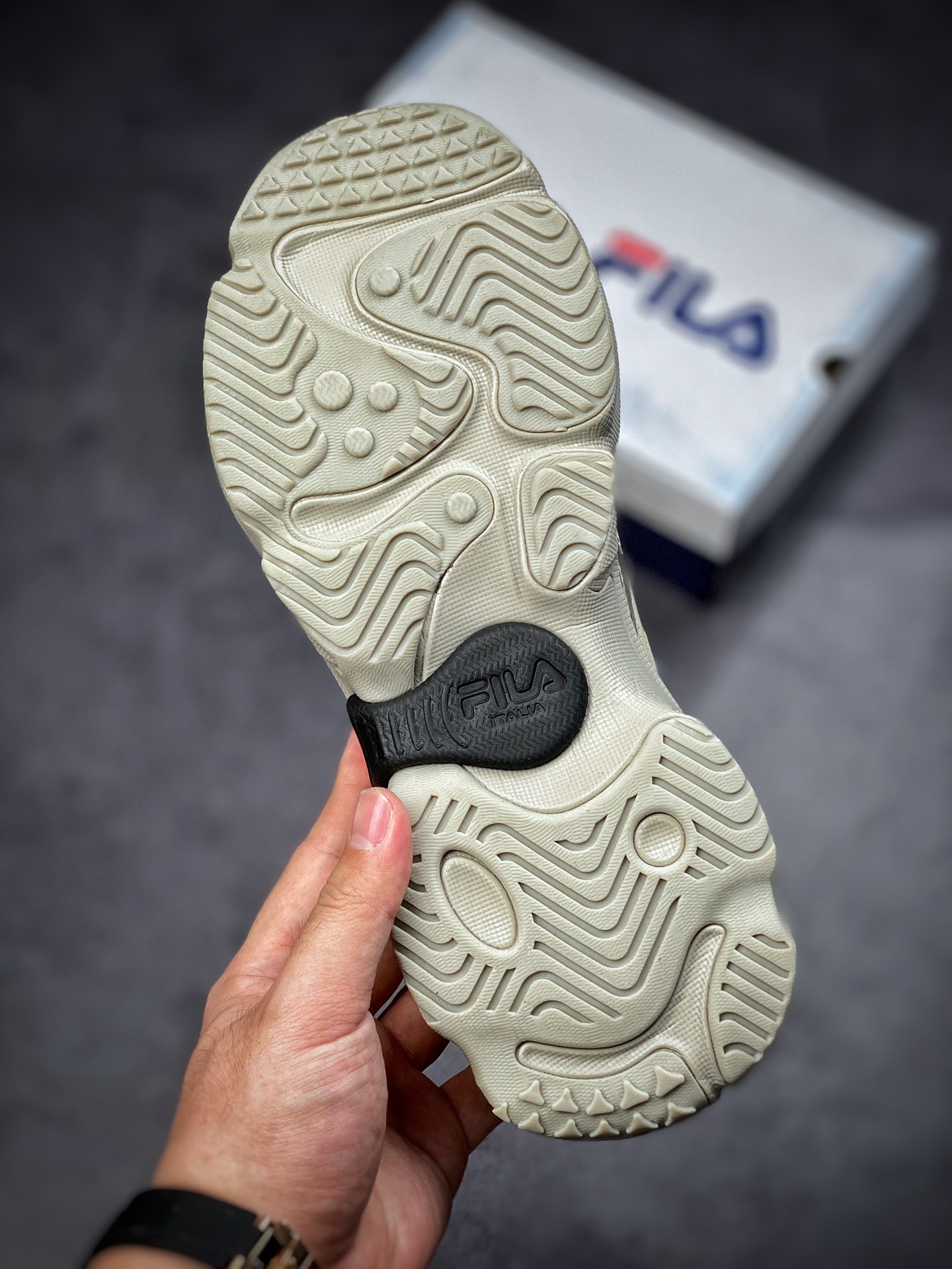 FILA FUSION Fila tide brand daddy shoes female summer hard candy shoes thick bottom daddy shoes running shoes T12M217314FTB