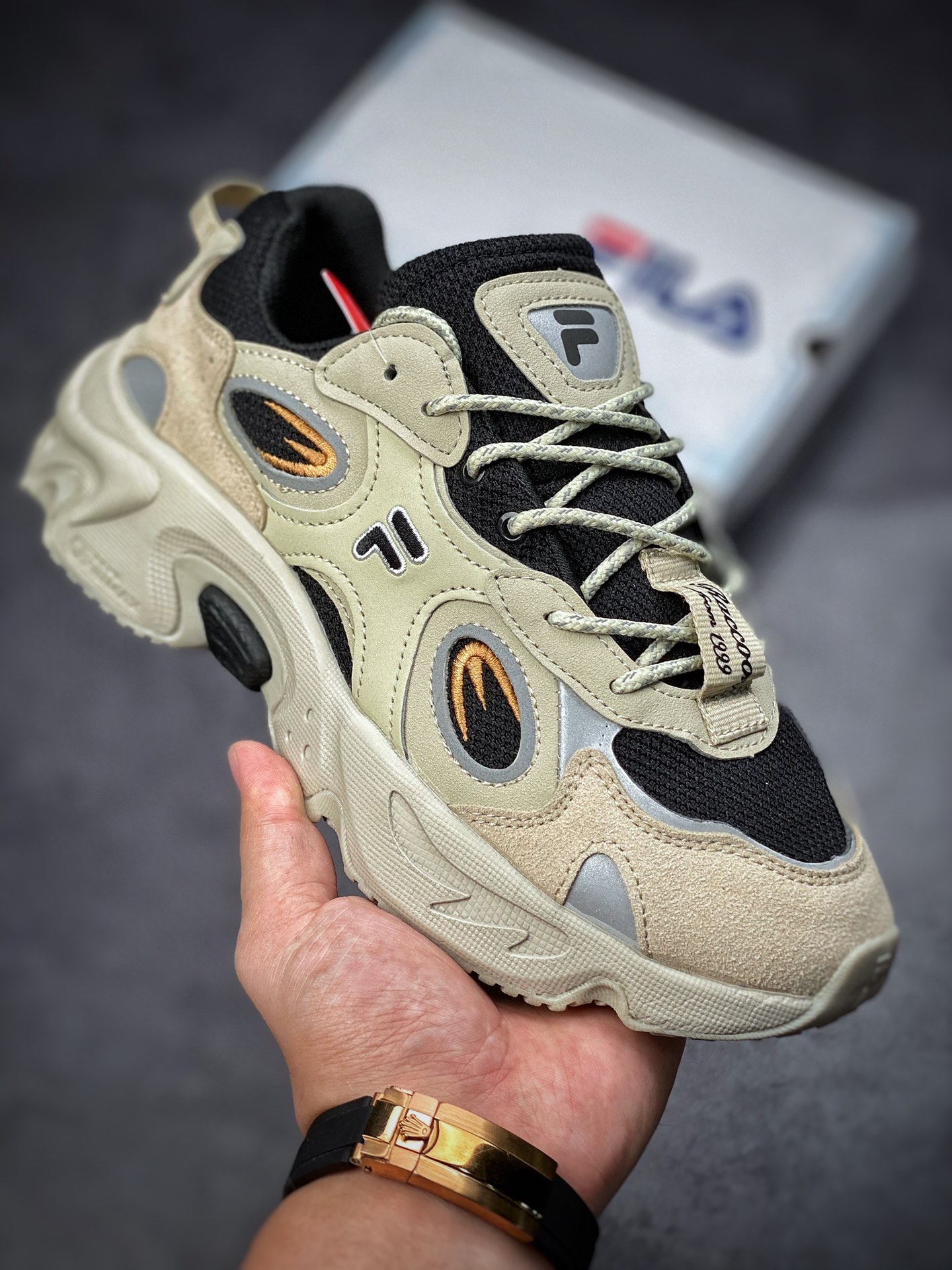 FILA FUSION Fila tide brand daddy shoes female summer hard candy shoes thick bottom daddy shoes running shoes T12M217314FTB