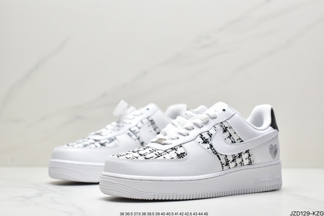 Nike Air Force 1 07 LV8 