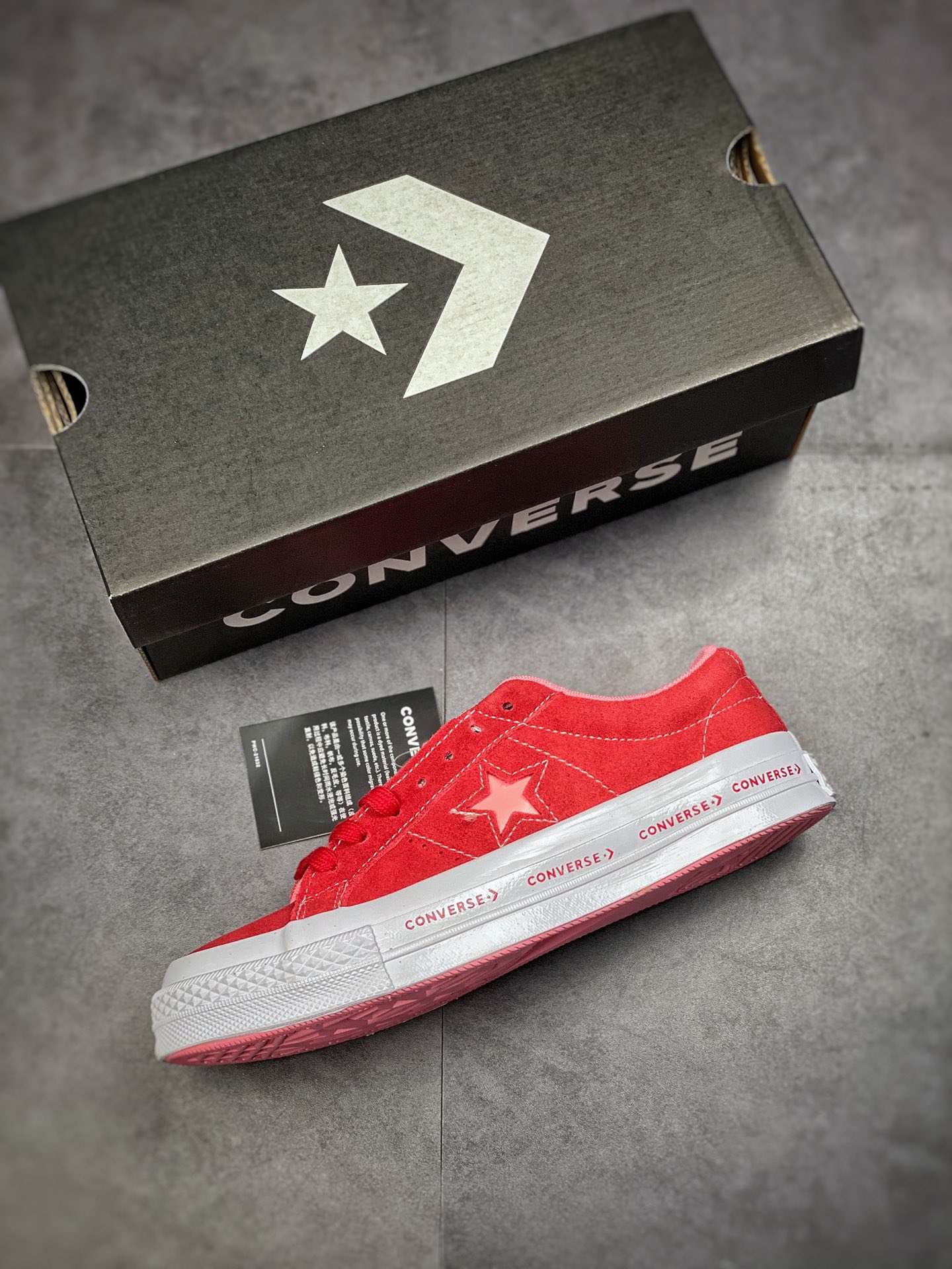 Kimura One Star Grass Watermelon Red Converse One Star Converse One Star is also destined to be the mainstream of this year