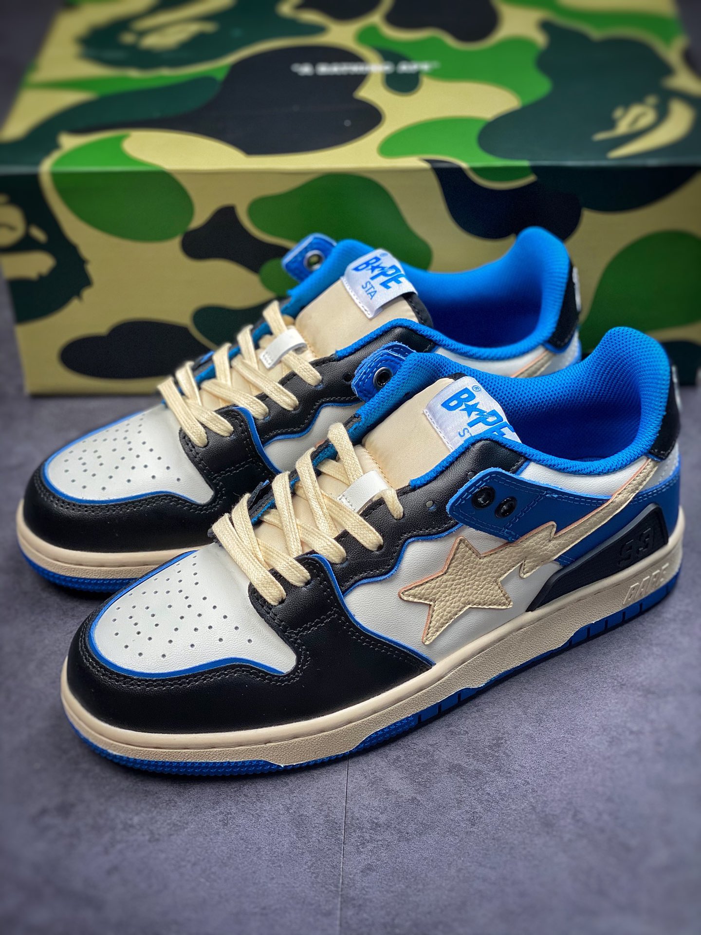 Bathing Ape BAPE SK8 Sta Low Fujiwara Hiroshi White Black Blue Lightning Small Barb