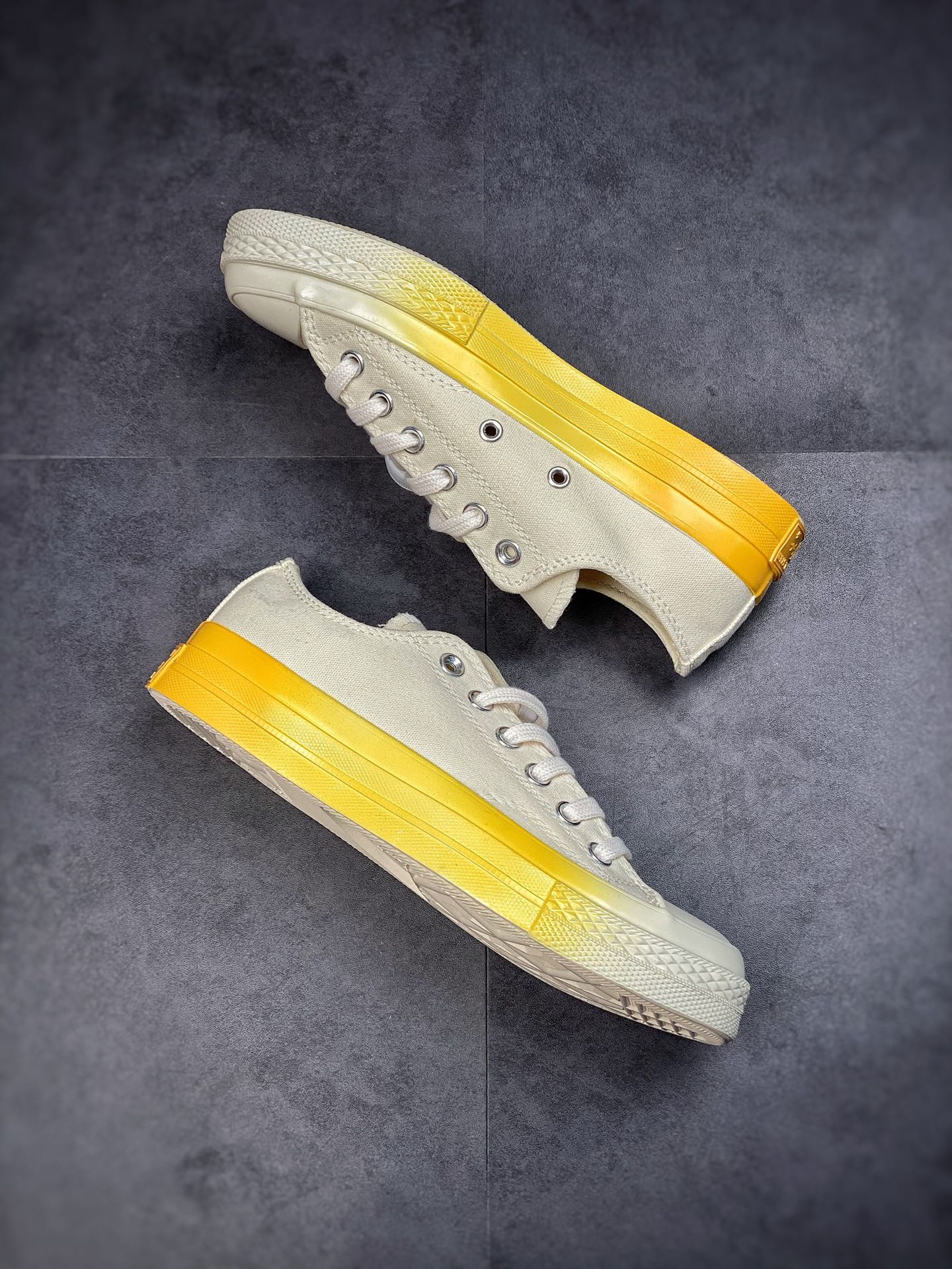 Converse 1970s is summer flavor gradient lemon A00534C