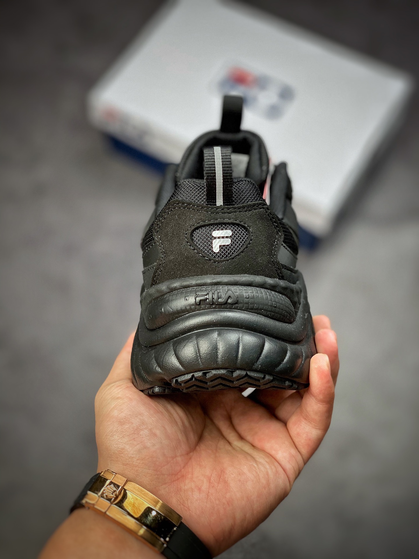 2022ss spring FILA FUSION launches the new T12W217303FBS series of big-eyed dad shoes