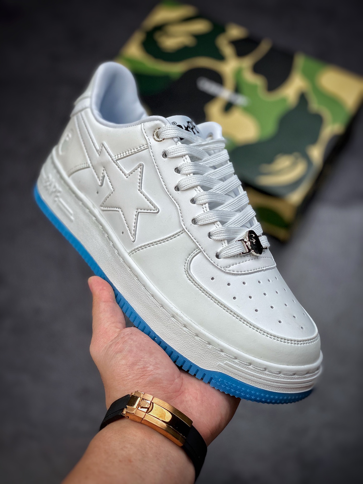 Bape Sta To Low star with the same ape head classic patent leather low-top sports casual sneakers