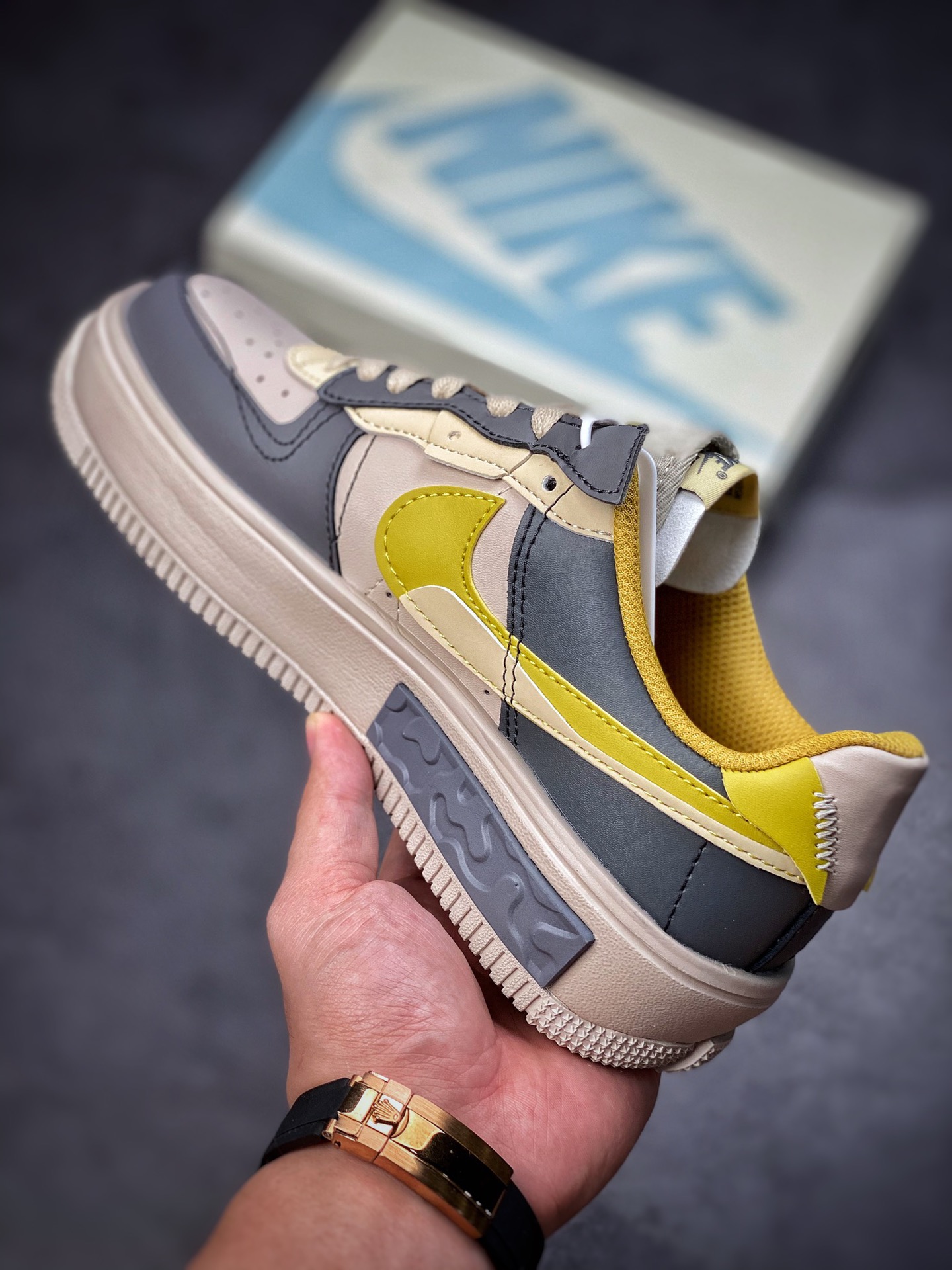 260 Nike Air Force 1 Fontanka “古铜黄” 空军丰塔卡系列 全鞋身纳米材质CW6688-602