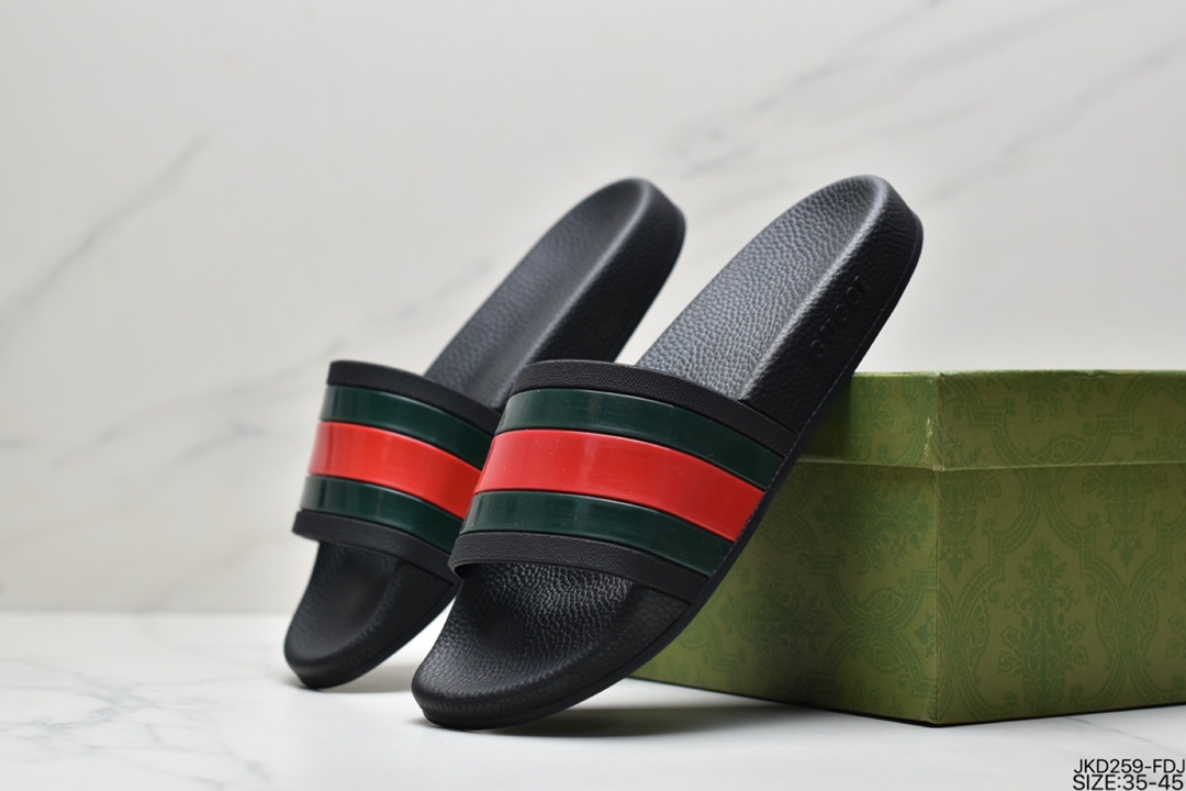 GUCCI Slide Sandal Summer Fashion Week Street Shooting Wear Trendy Beach Sandals