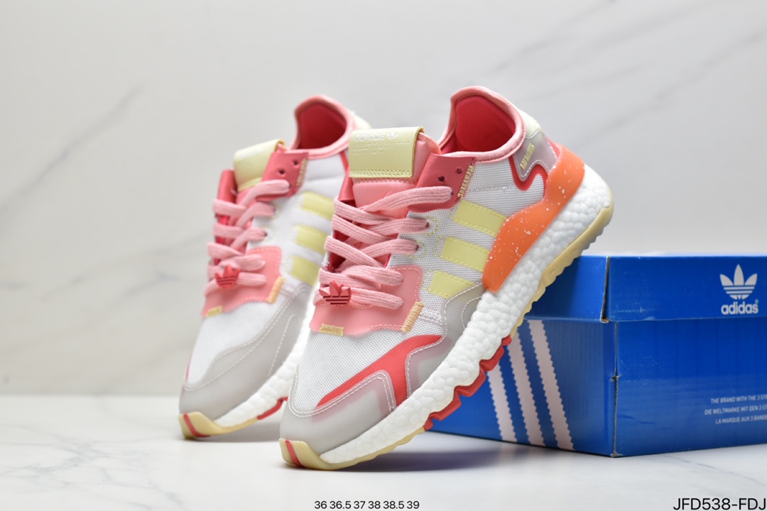 Adidas Nite Jogger Winterized retro casual sneaker. Very retro style toe and heel embellished with 3M reflective design, very eye-catching midsole with full palm Boost technology, considerable thickness, excellent foot feel ID: JFD538-FDJ