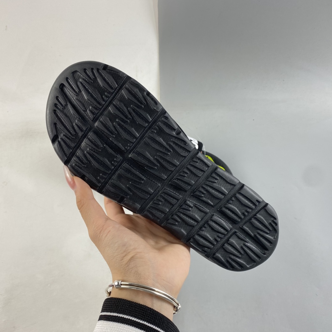 P120 Nike SB Benassi 夏季运动休闲拖鞋 840067-001