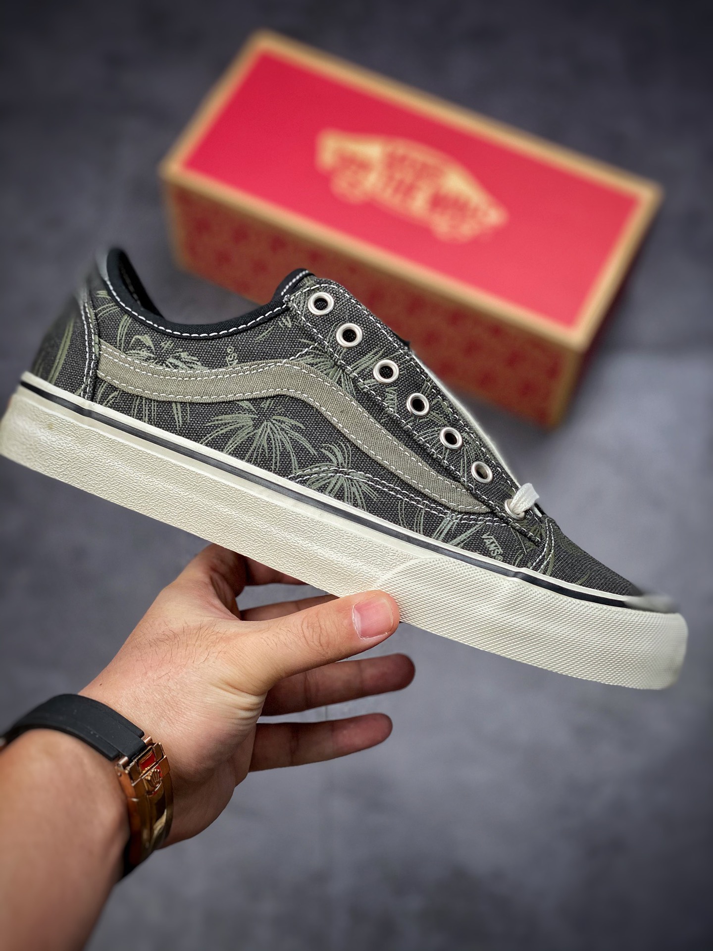 Vans Vans Official Style 36 Black Palm Leaf Print Men's and Women's Canvas Shoes