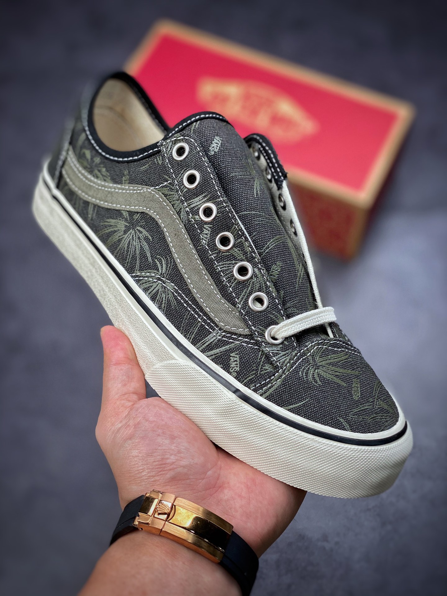 Vans Vans Official Style 36 Black Palm Leaf Print Men's and Women's Canvas Shoes