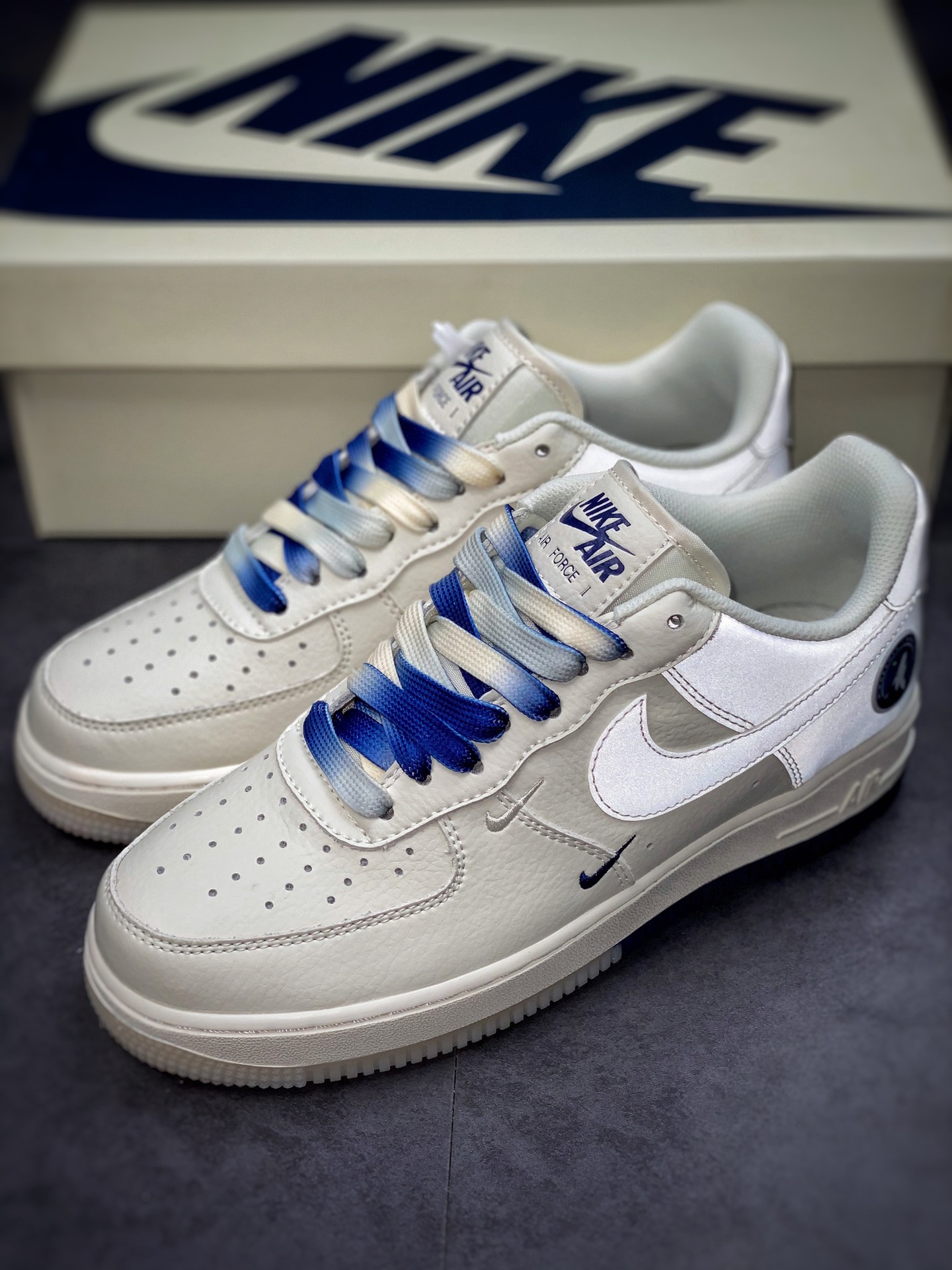 260 Nike Air Force 1 Low 07 串标白蓝渐变 明尼苏达森林狼ML5801-501