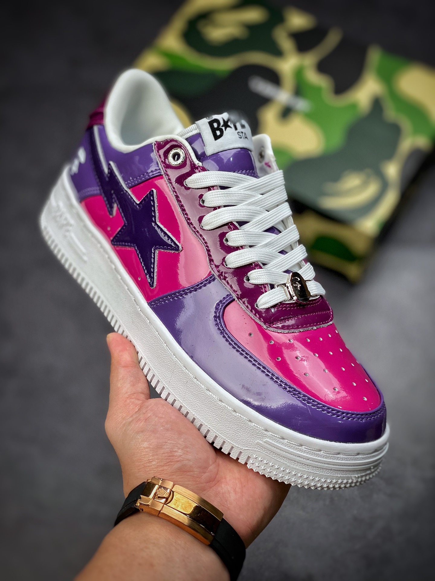 Bape Sta To Low star with the same ape head classic patent leather low-top sports casual sneakers