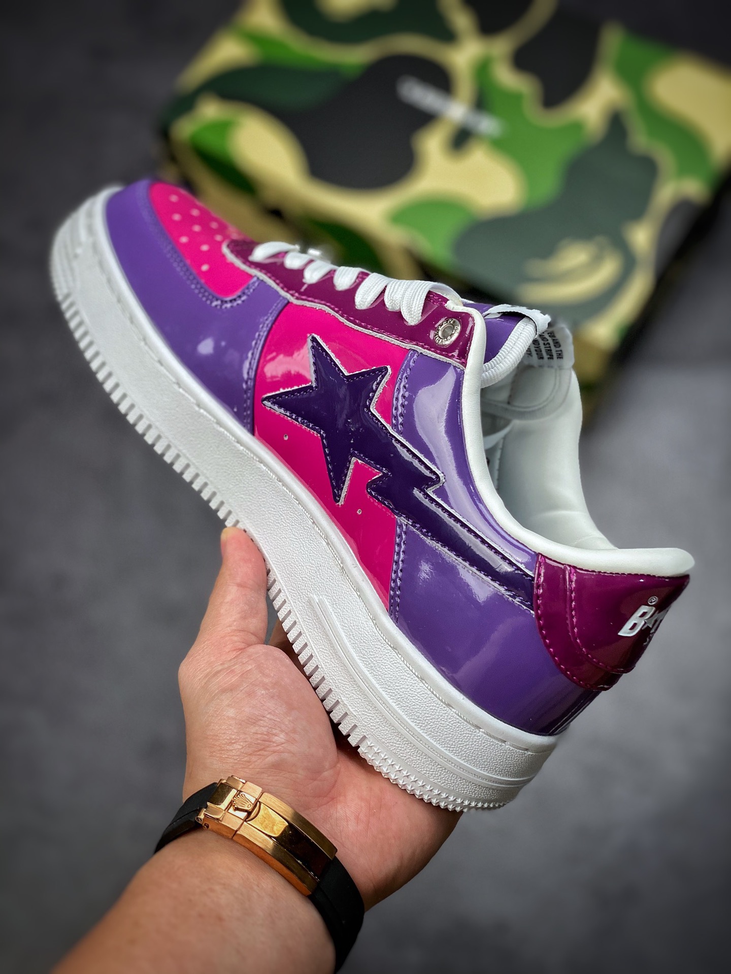 Bape Sta To Low star with the same ape head classic patent leather low-top sports casual sneakers