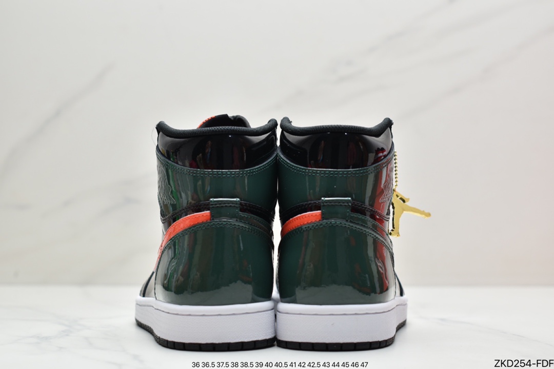 Air Jordan 1 High OG Stealth AJ1 High Top Series 555088-037