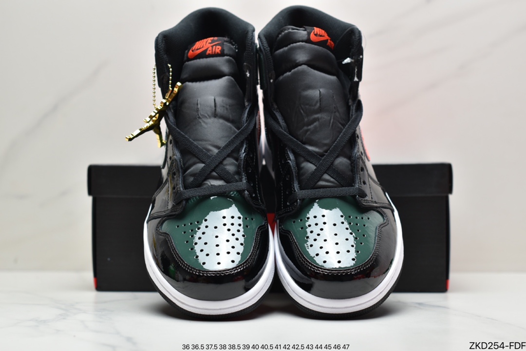 Air Jordan 1 High OG Stealth AJ1 High Top Series 555088-037