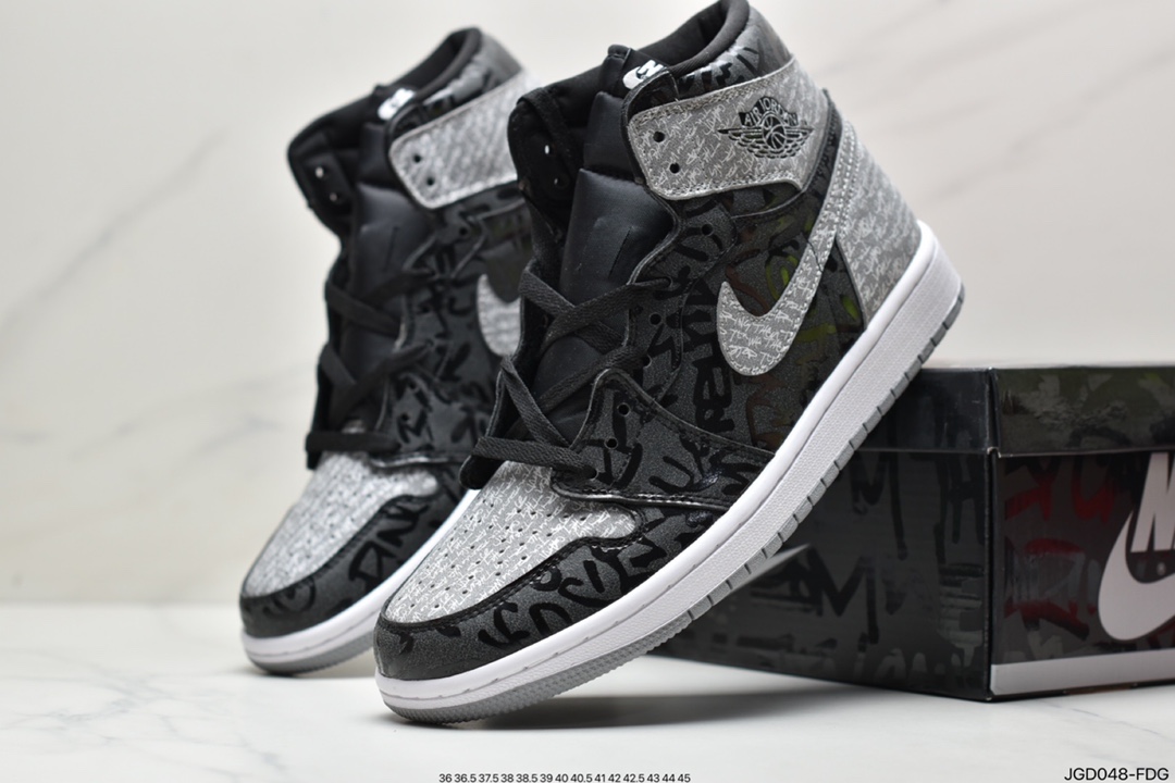 Air Jordan 1 Retro High OG ”Game Royal” AJ1 Jordan Generation Basketball Shoes 555088