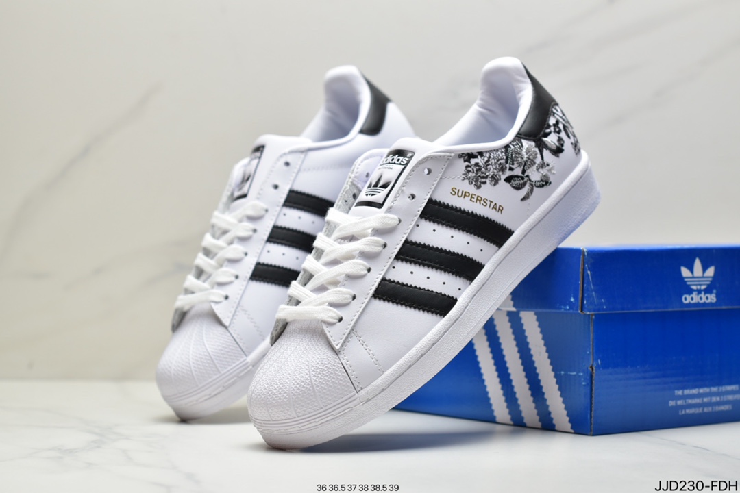 Clover adidas Originals Superstar Shell Toe Classic Versatile Casual Sneakers