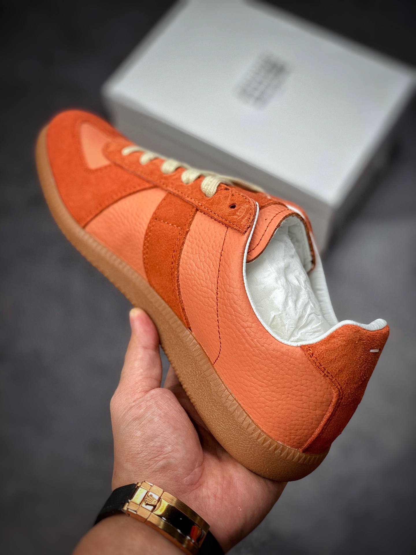 22 Classic Replica Leather Low sneaker S58WS0109