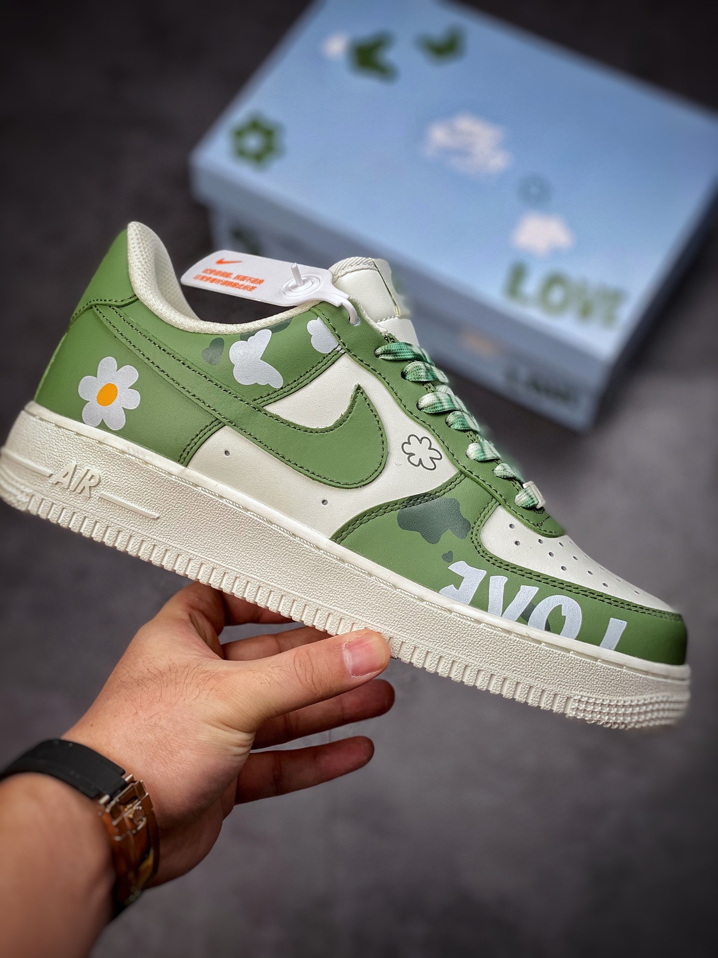 Nike Air Force 1 Low 07 White and Green Small Chrysanthemum CW2288-662