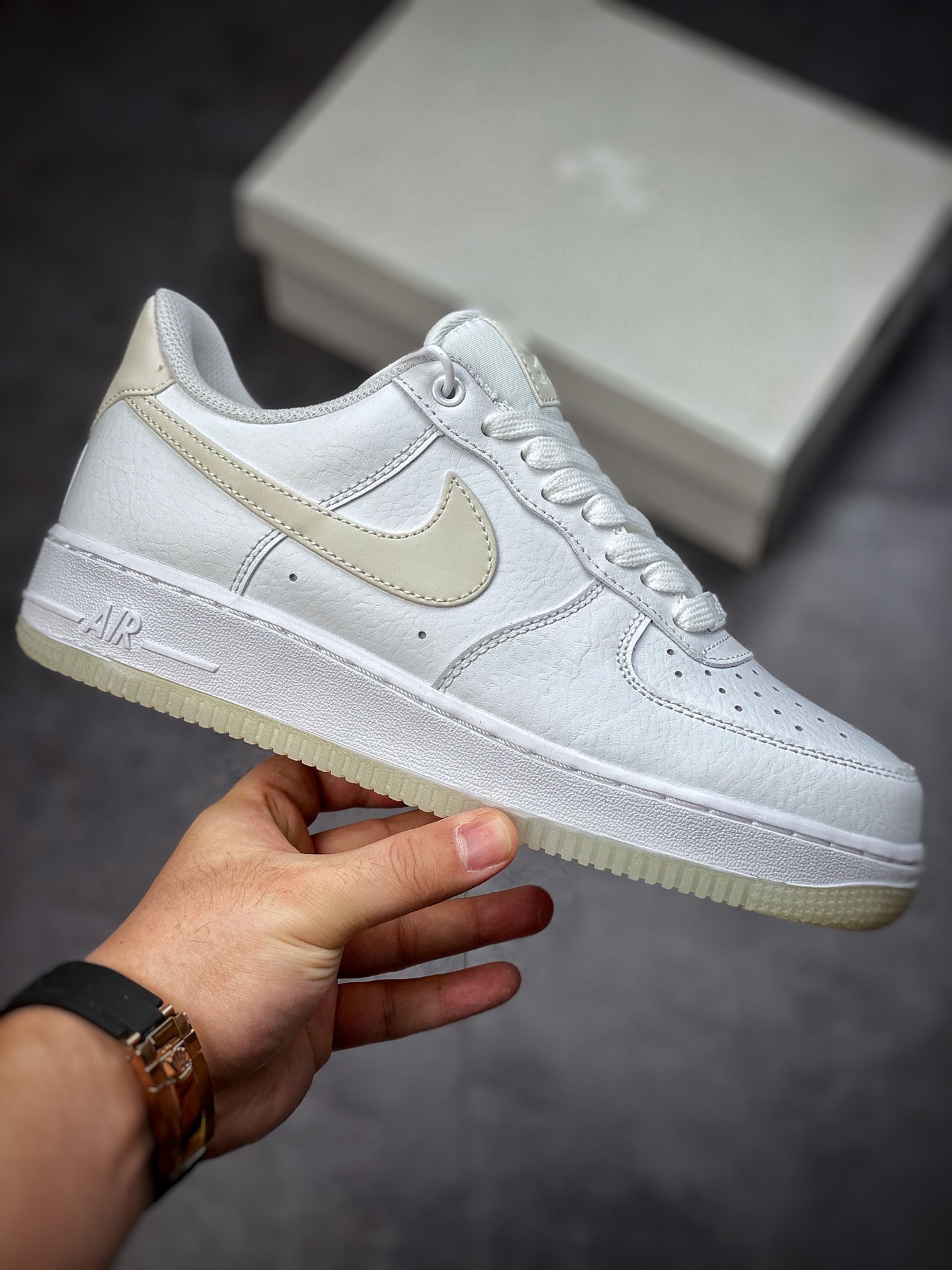 Nike Air Force 1 Low 07 Crystal Luminous Hook AO2132-101