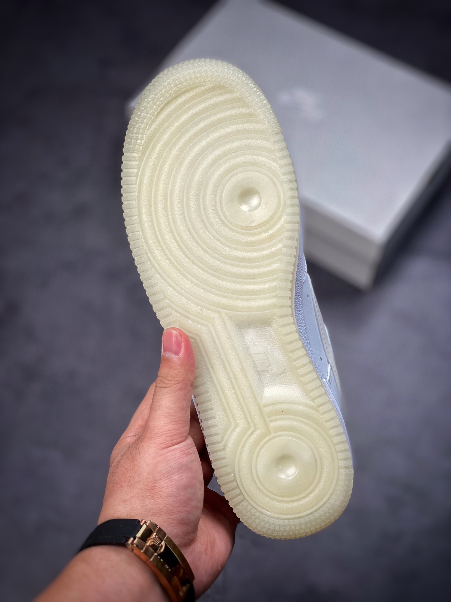 Nike Air Force 1 Low 07 Crystal Luminous Hook AO2132-101