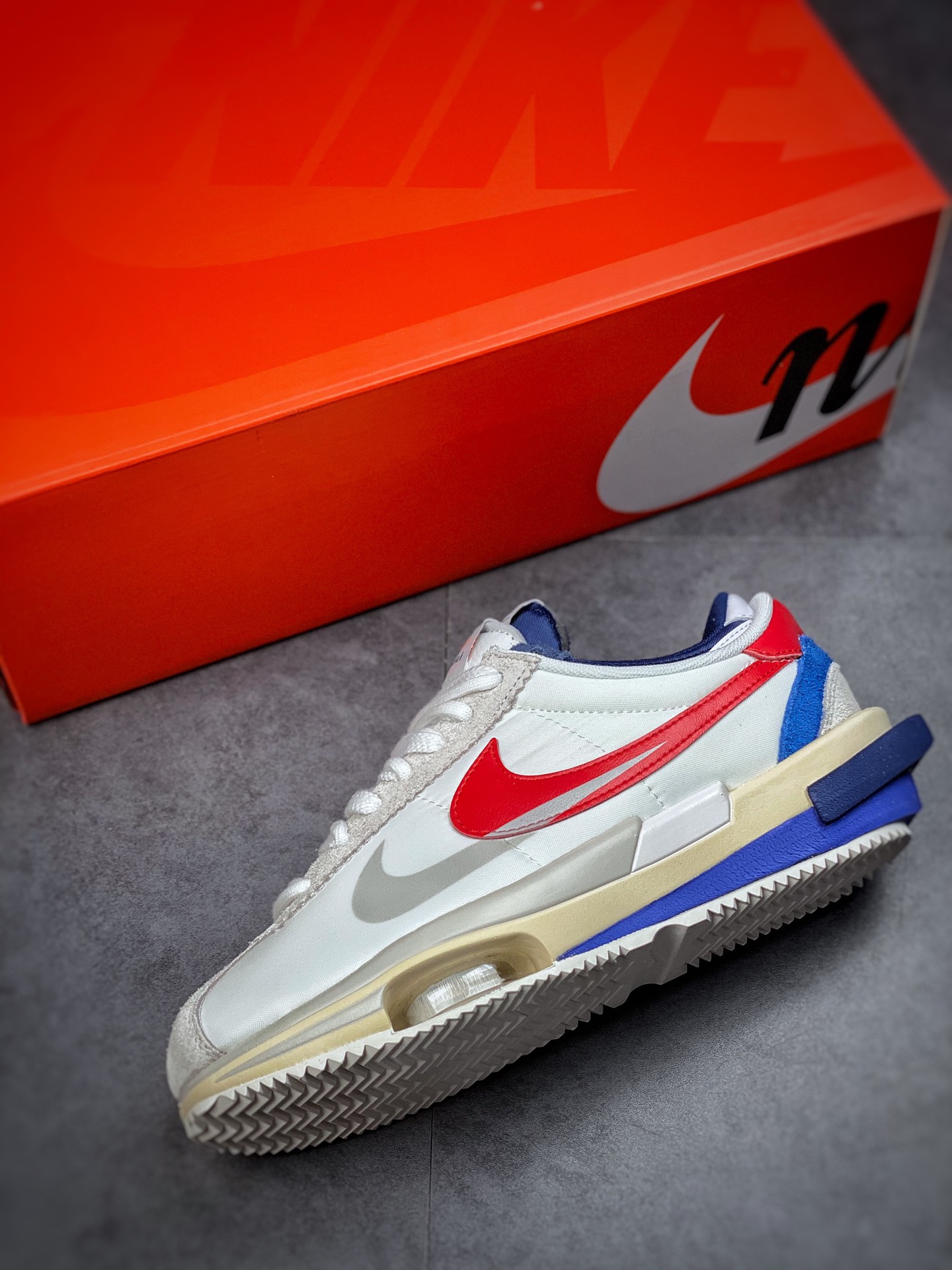 Sacai x Nike Zoom Cortez Off-White Red DQ0581-100