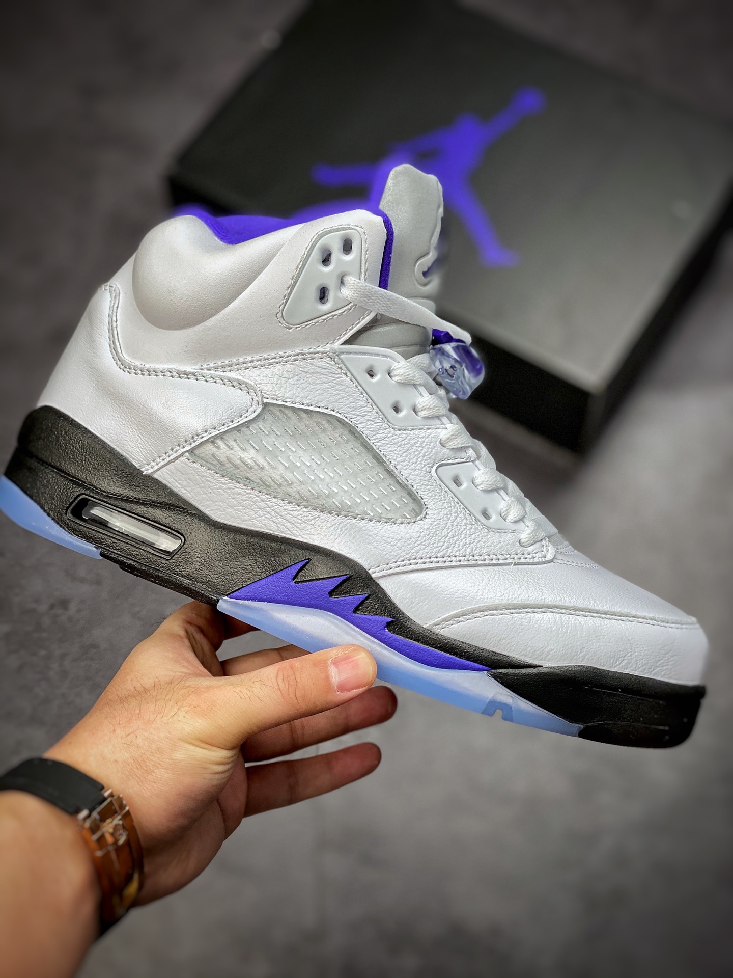 Air Jordan 5 ”Stealth 2.0” White Blue DD0587-141-Top High Quatity Cheap Sneakers Fashion Clothing Clothes Bags handbags Shoes of all Brand wholesale With The best Quality And Beautiful Price from China Factory Chinese suppliers wholesaler seller Air Jordan 5 ”Stealth 2.0” White Blue DD0587-141
