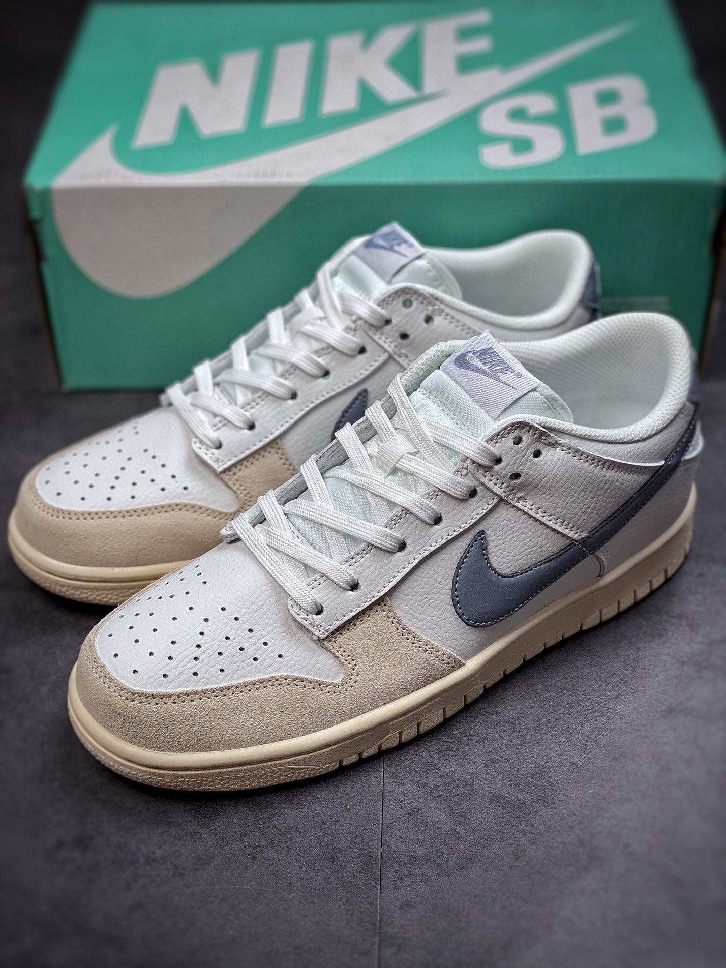 Nike Dunk SB Low retro gray blue was born in 2002 Nike Dunk SB 854866-008
