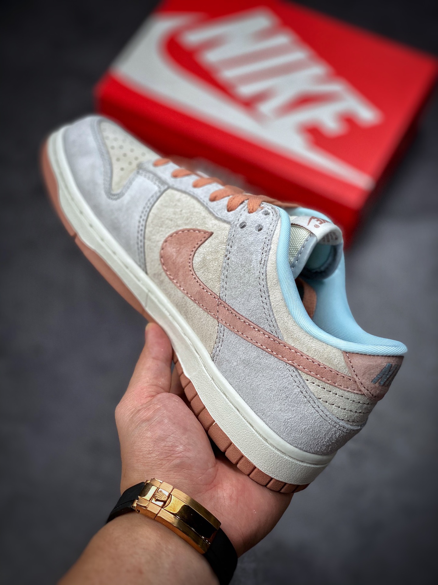Nike Dunk Low Fossil Rose Grey Blue Pink Fossil Rose DH7577-001-Top High Quatity Cheap Sneakers Fashion Clothing Clothes Bags handbags Shoes of all Brand wholesale With The best Quality And Beautiful Price from China Factory Chinese suppliers wholesaler seller Nike Dunk Low Fossil Rose Grey Blue Pink Fossil Rose DH7577-001