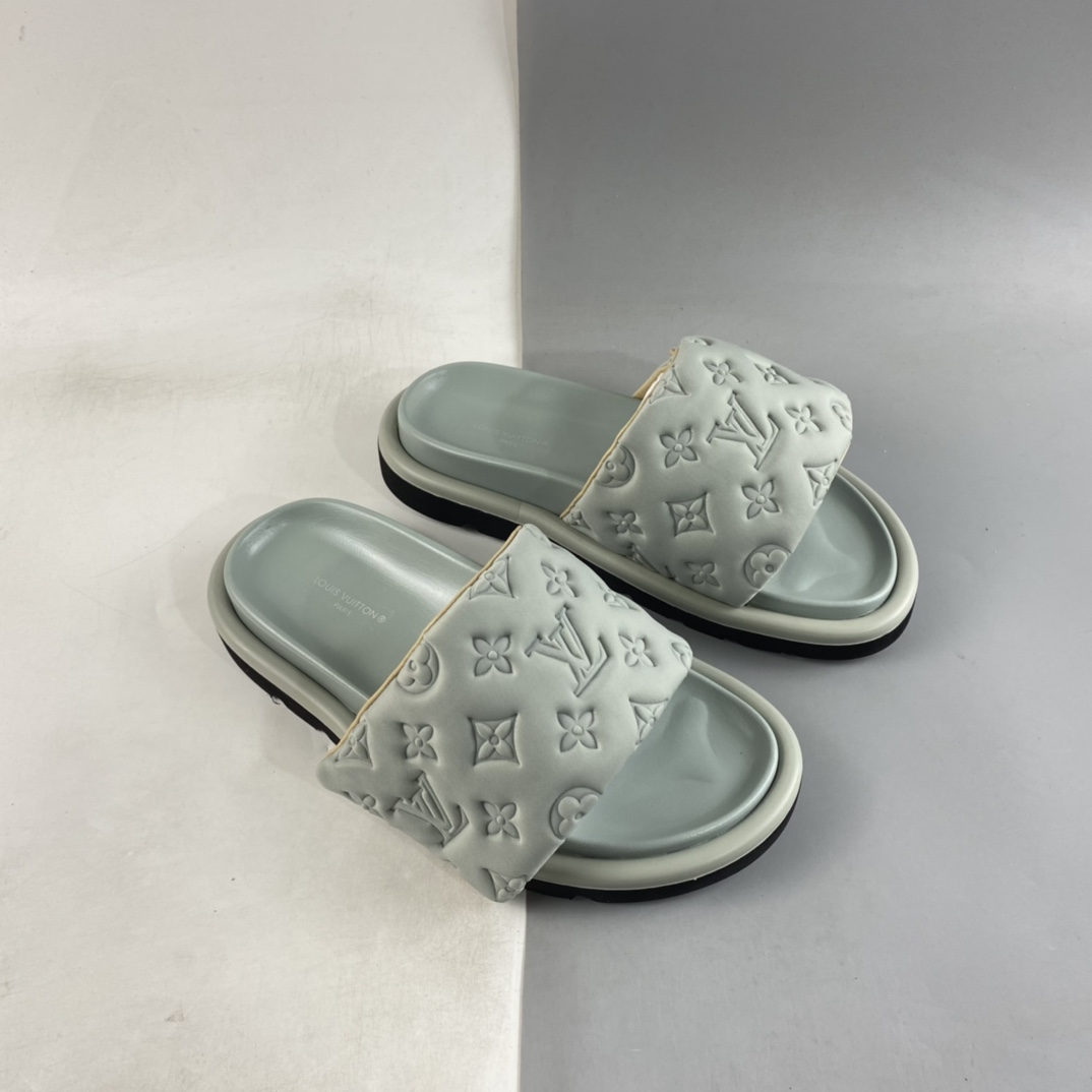 Louis Vuitton LV summer new casual slippers