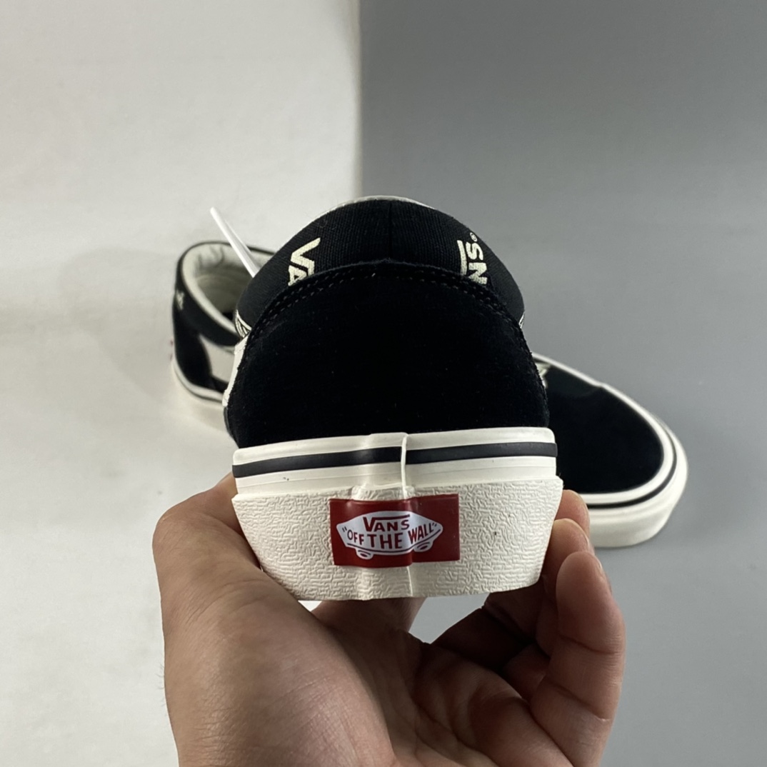 Vans Bold Ni Classic Black and White Logo Low-Top Sneakers VN0A3WLPWQW