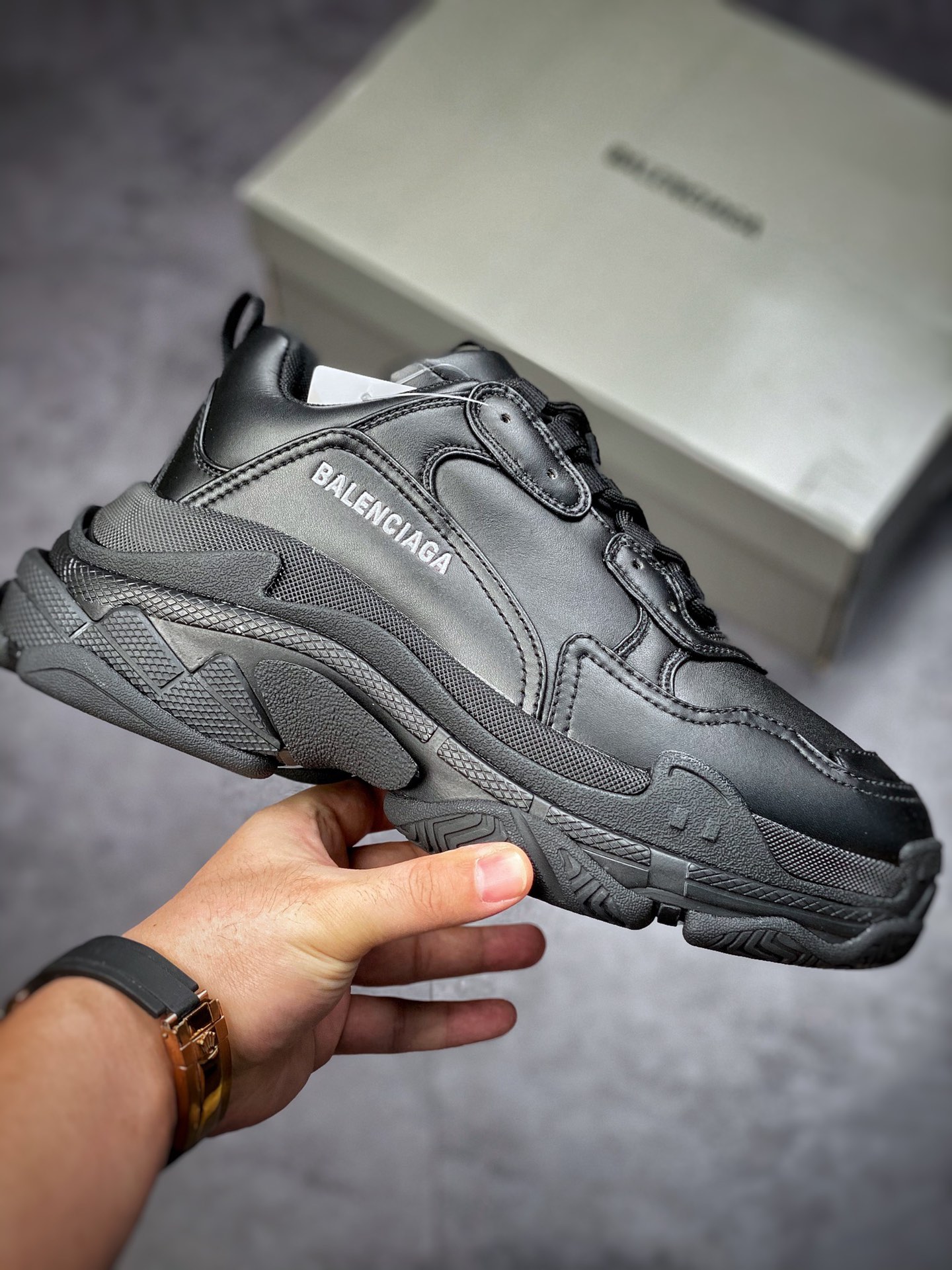 ompany-grade original box Balenciaga Triple S daddy shoes 1.0 pure black 536737 W2FA5 1000