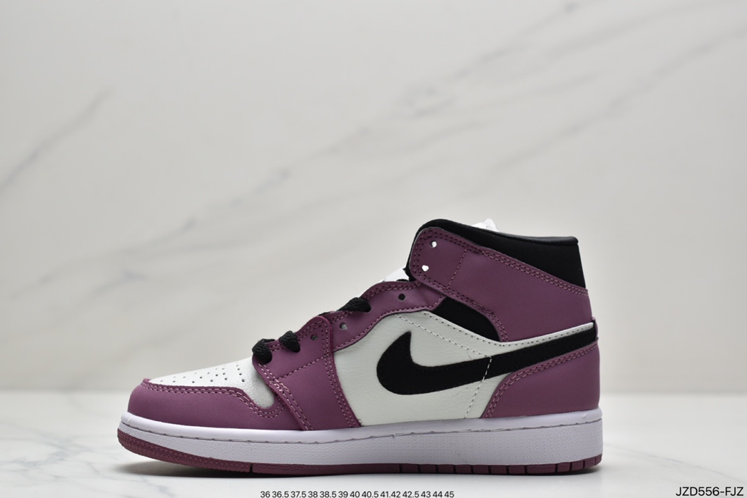 A new color matching Air Jordan 1 Mid berry pink whole pair of shoes DC7267-500