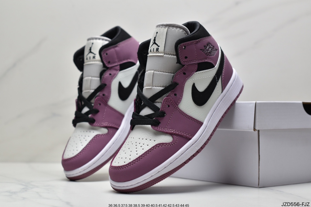 A new color matching Air Jordan 1 Mid berry pink whole pair of shoes DC7267-500