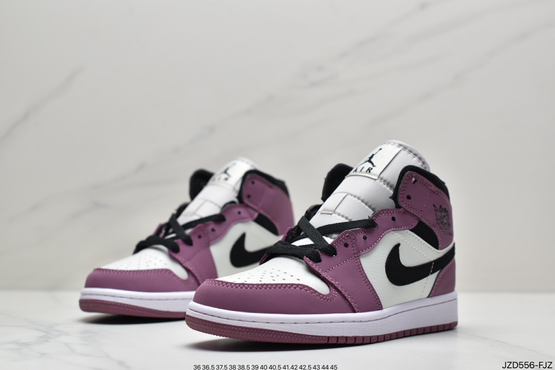 A new color matching Air Jordan 1 Mid berry pink whole pair of shoes DC7267-500