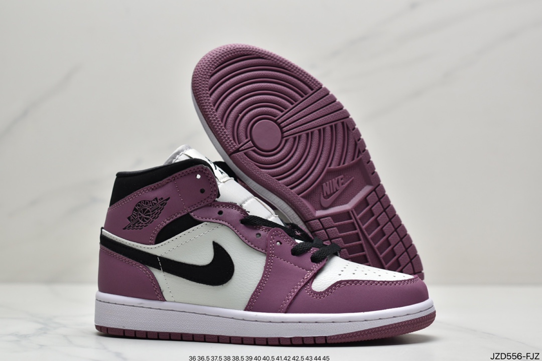 A new color matching Air Jordan 1 Mid berry pink whole pair of shoes DC7267-500