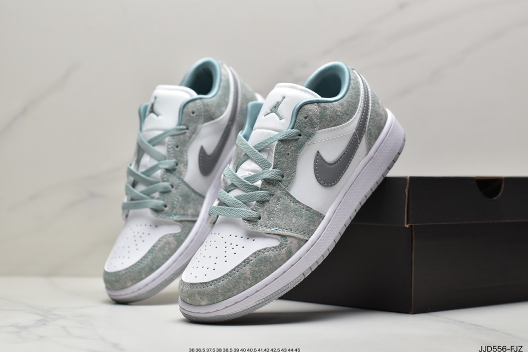 Air Jordan 1 Low Low Top Retro Culture Basketball Shoes DM4657