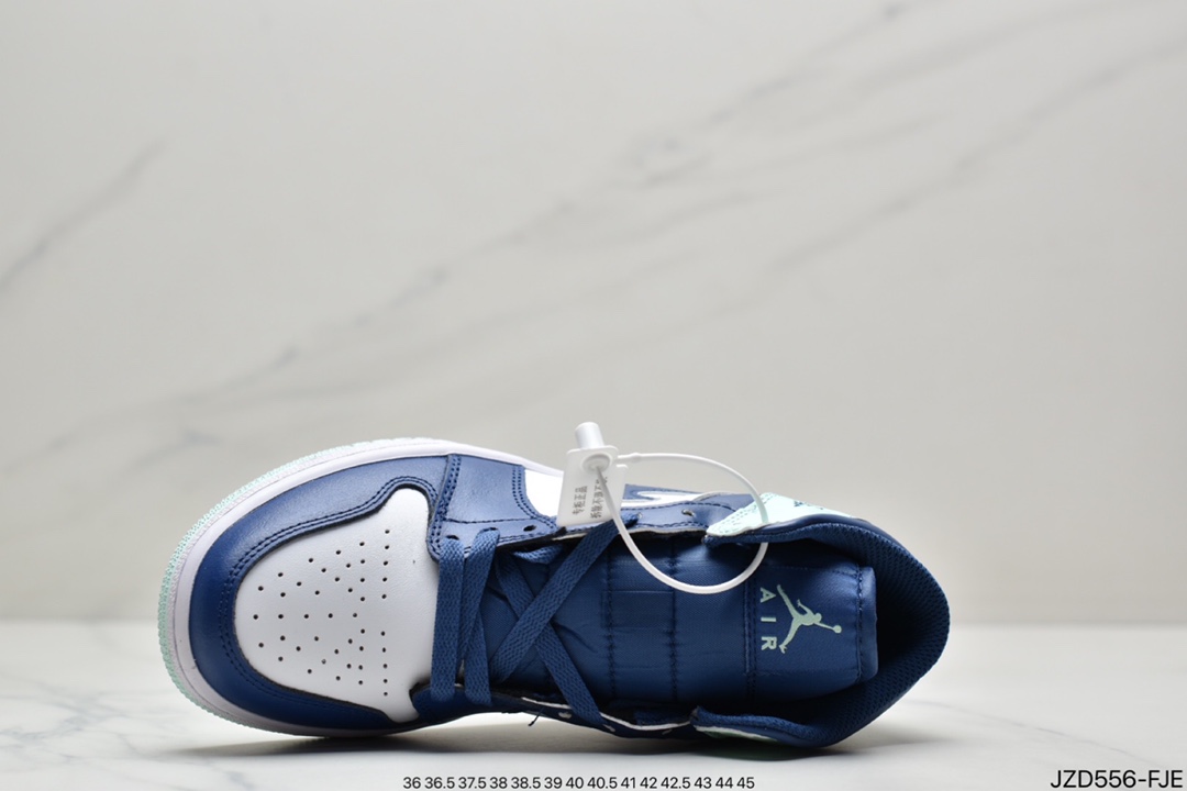 Air Jordan 1 Mid ”Obsidian” Obsidian Qiao Yi Zhongbang 554724
