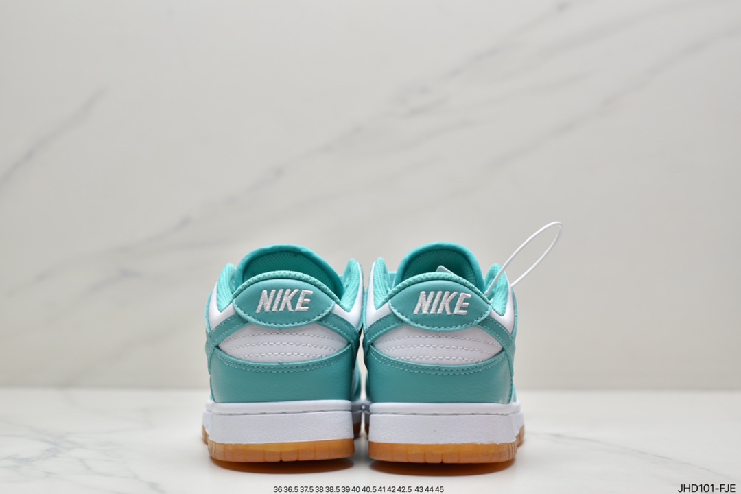 NIKE DUNK SB LOW PRO SB TL Dunk SB as the name suggests has the classic Dunk bloodline DV2190-100