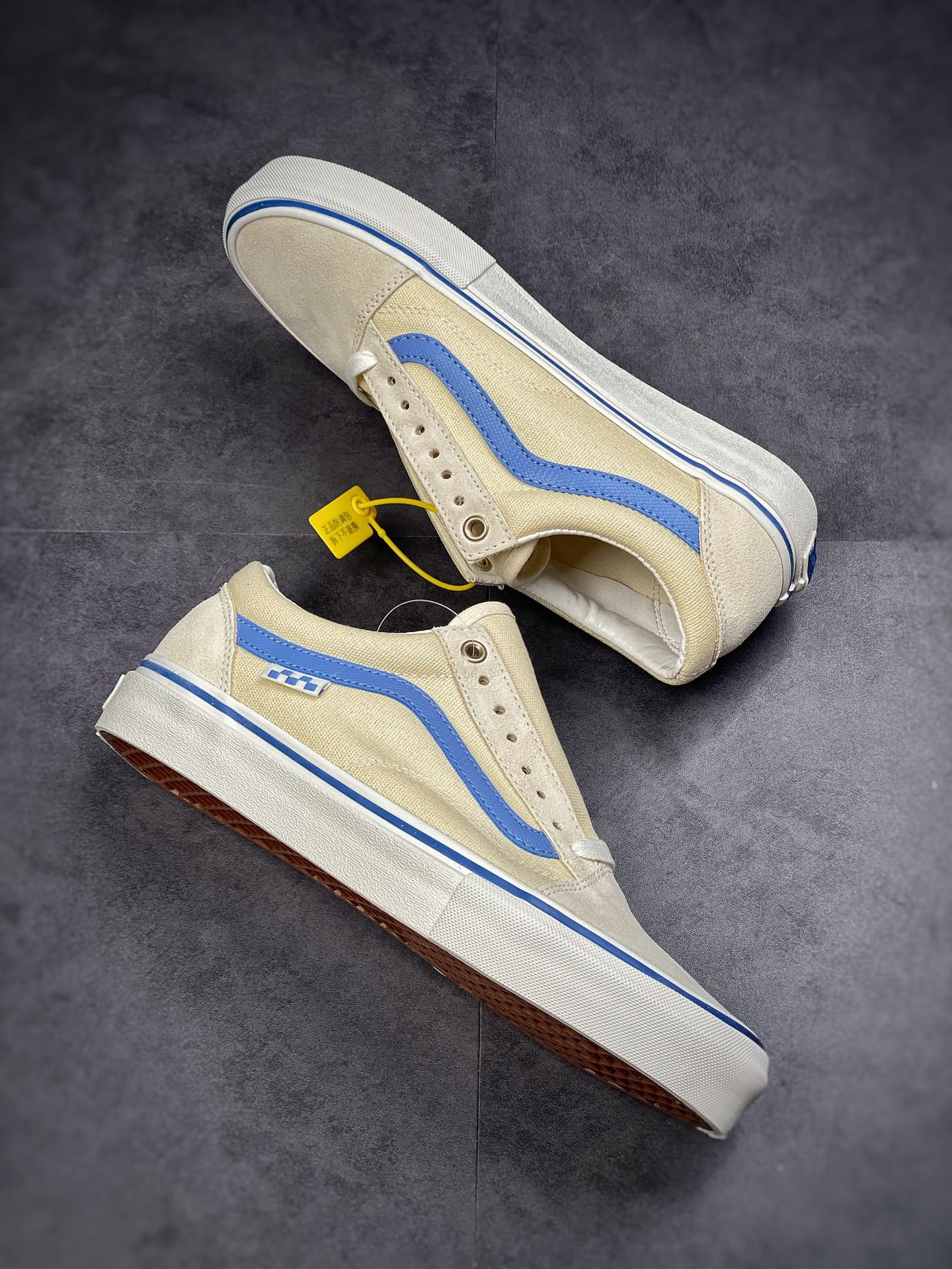 Vans Vans official Old Skool milk white blue side striped men's shoes women's shoes professional skateboard shoes VN0A5FCBACV