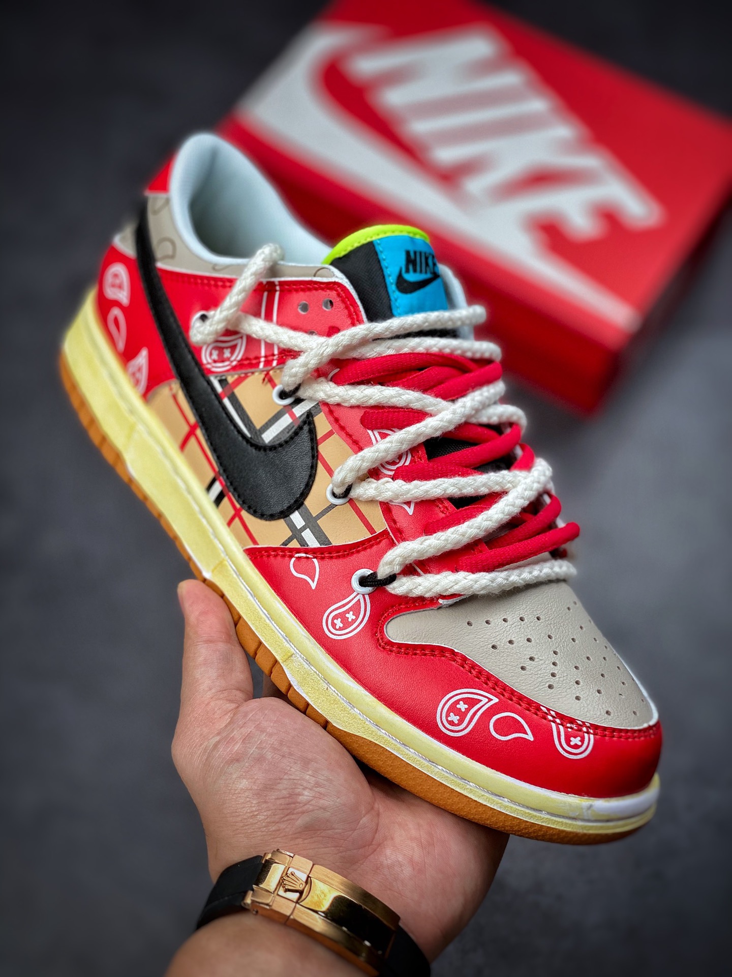 190 Nike Dunk SB Low 芝加哥红黑格子绑绳 DH0952-001