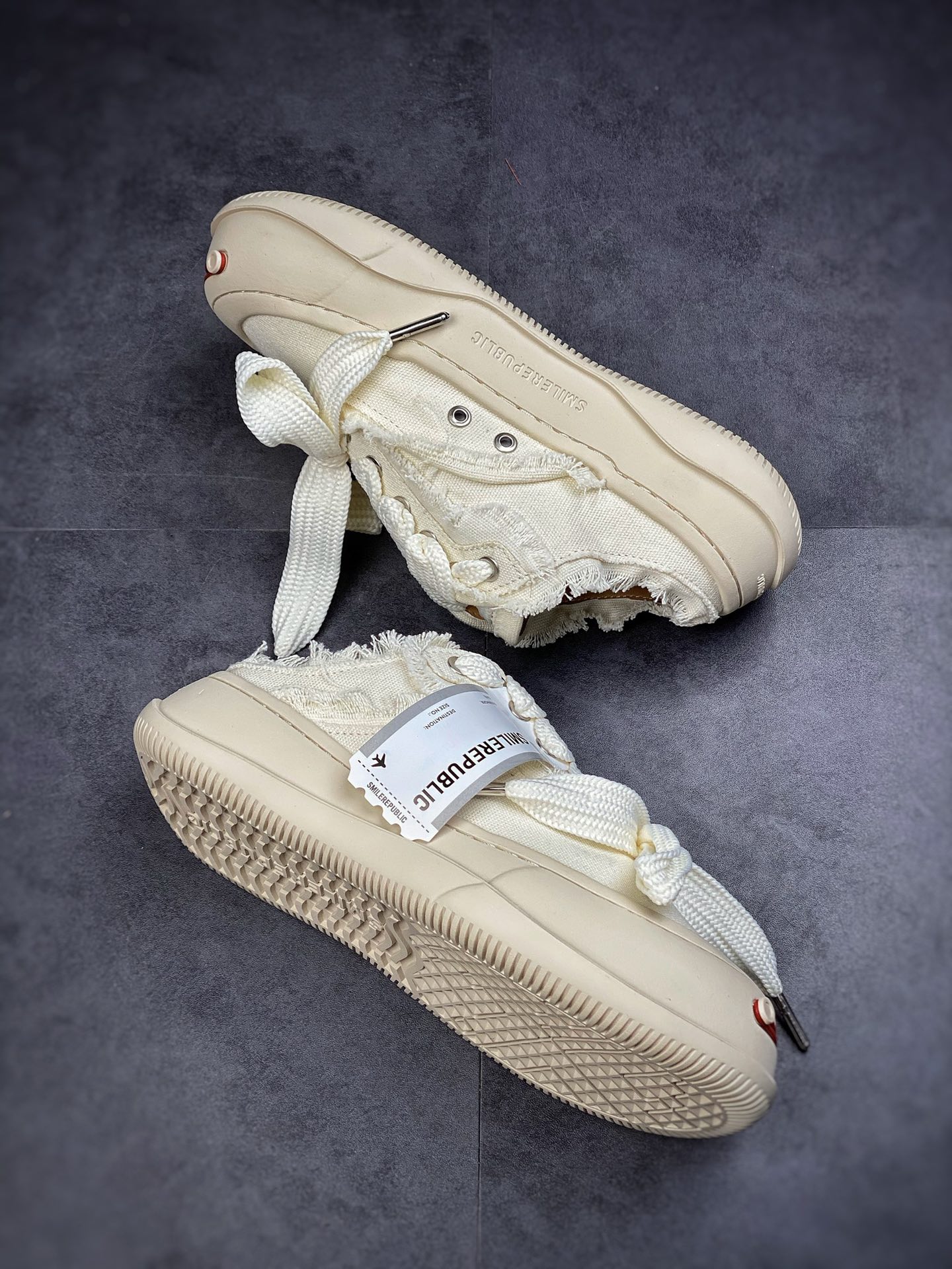 SMILEREPUBLIC thick bottom open smile canvas shoes series